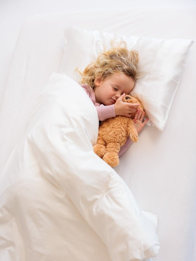 Standard Pillows & Pillowcases