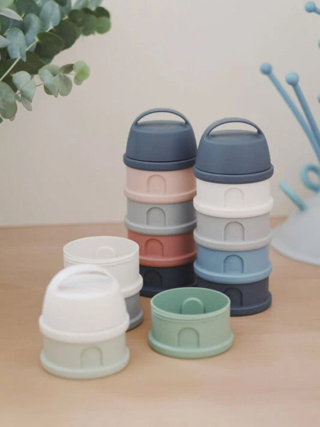 Feeding Storage & Dispensers