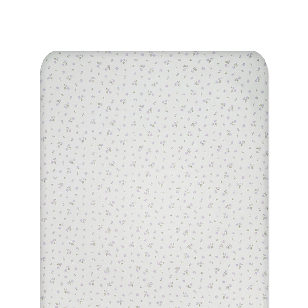 Lilac Daisy fitted sheet on white background