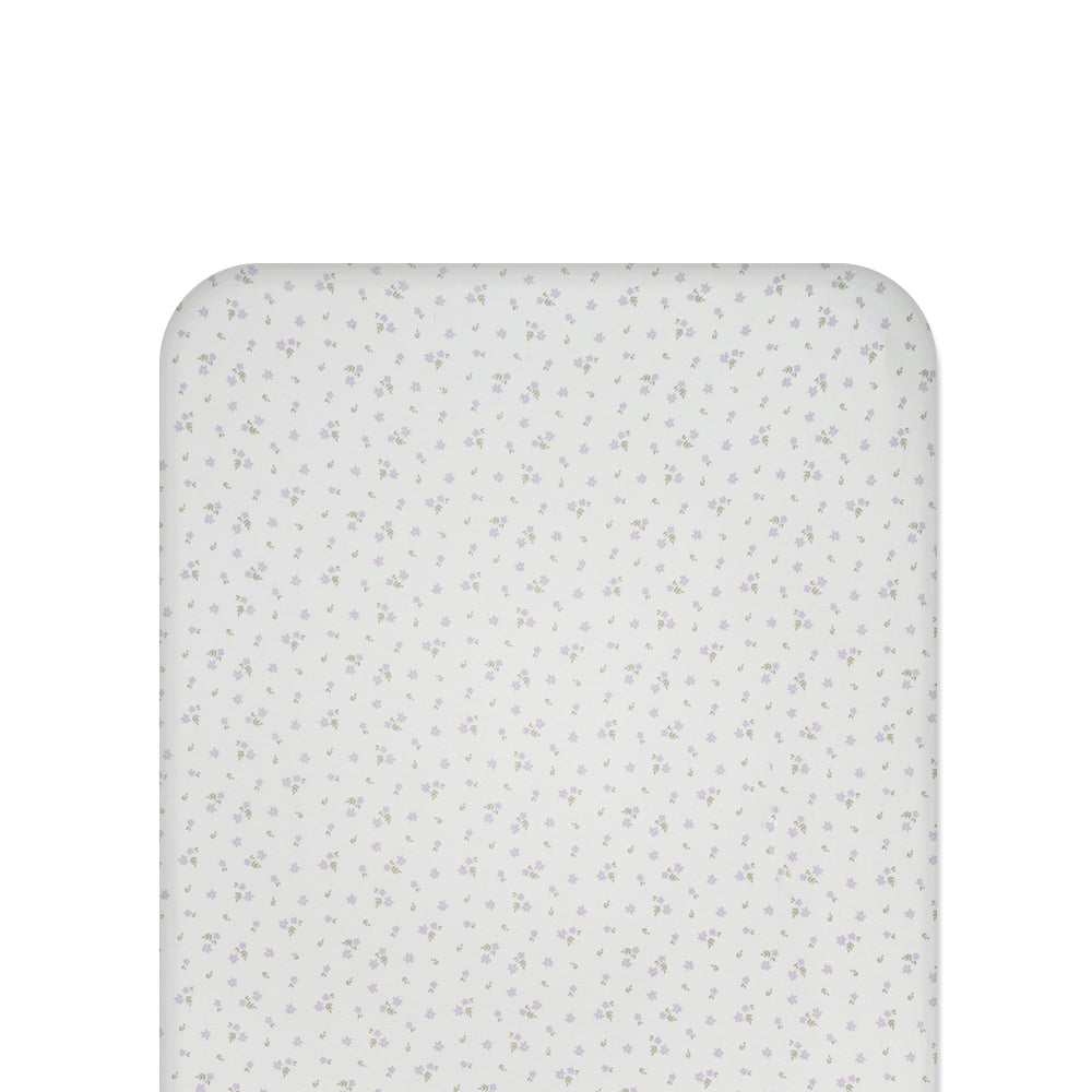 Lilac Daisy fitted sheet on white background