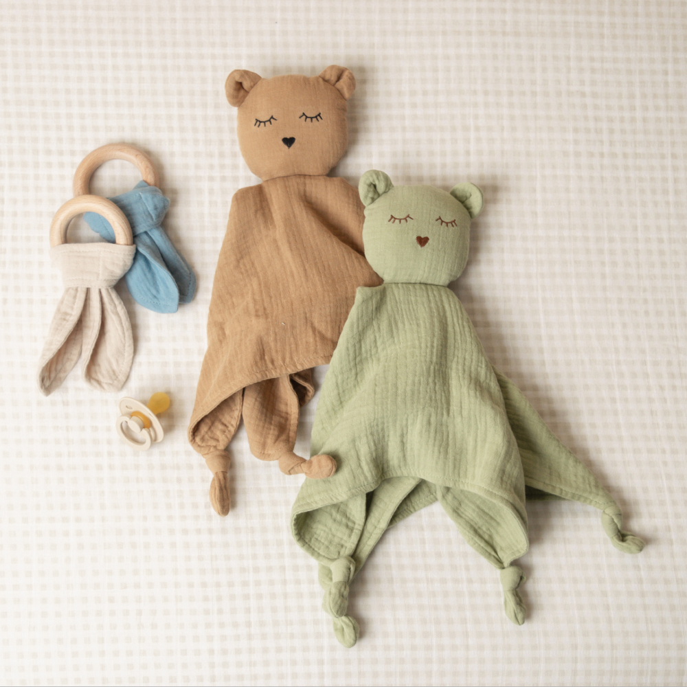 Sleepy Bear Muslin Comforter - Coco