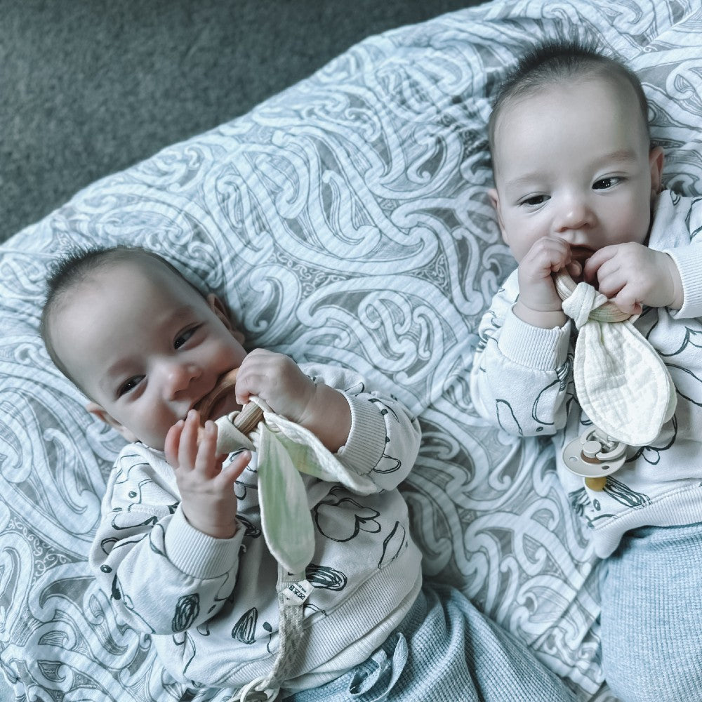 Muslin & Wood Teether - Vanilla