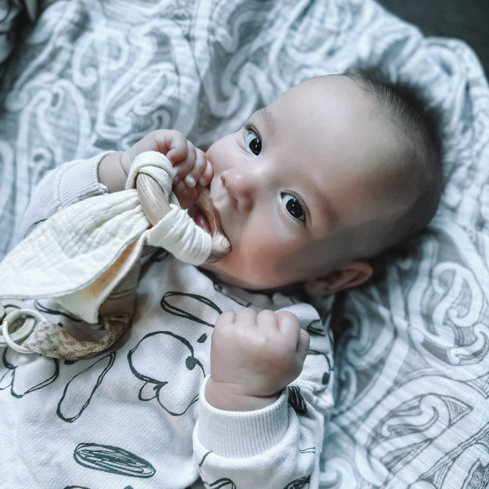 Muslin & Wood Teether - Vanilla