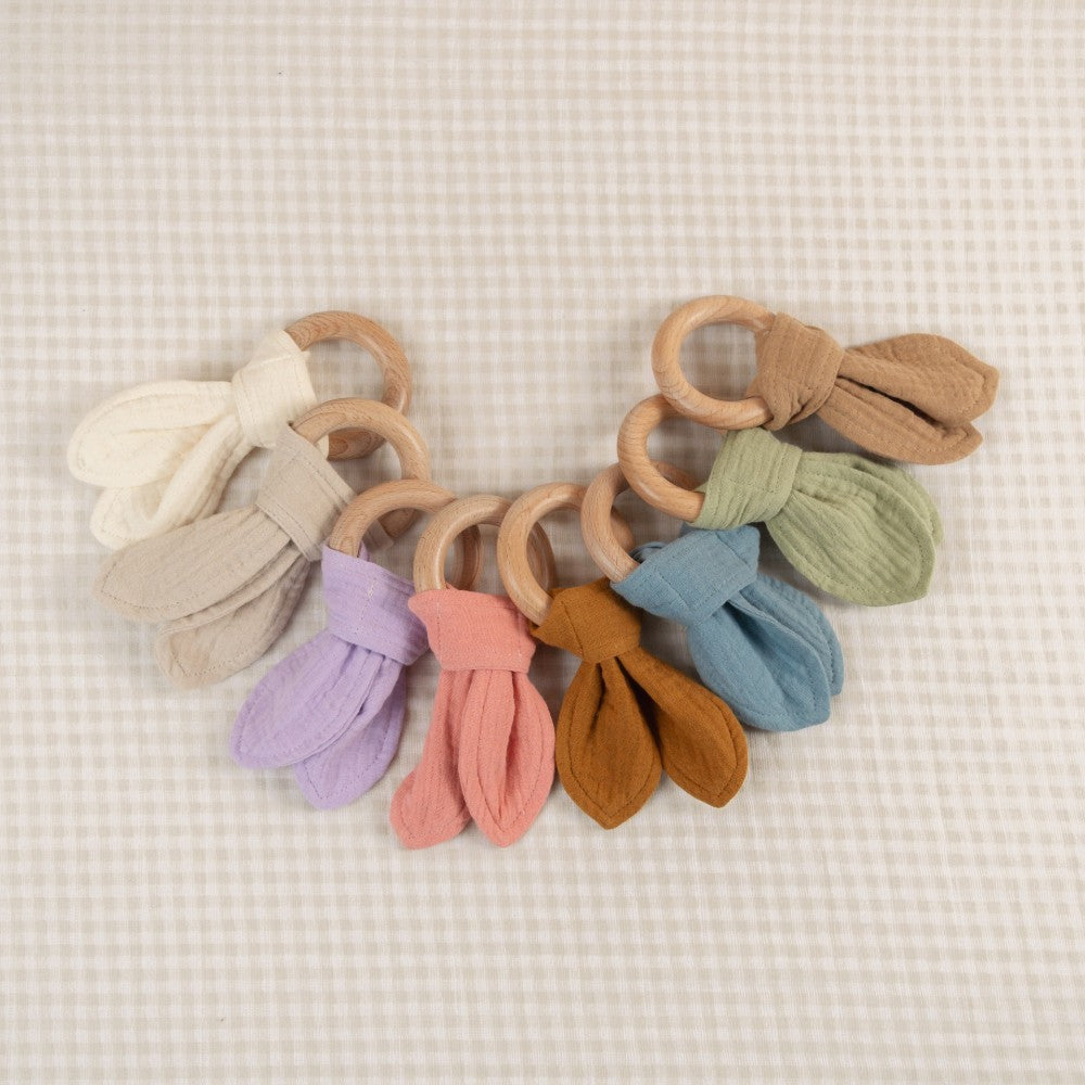 Muslin & Wood Teether - Sage