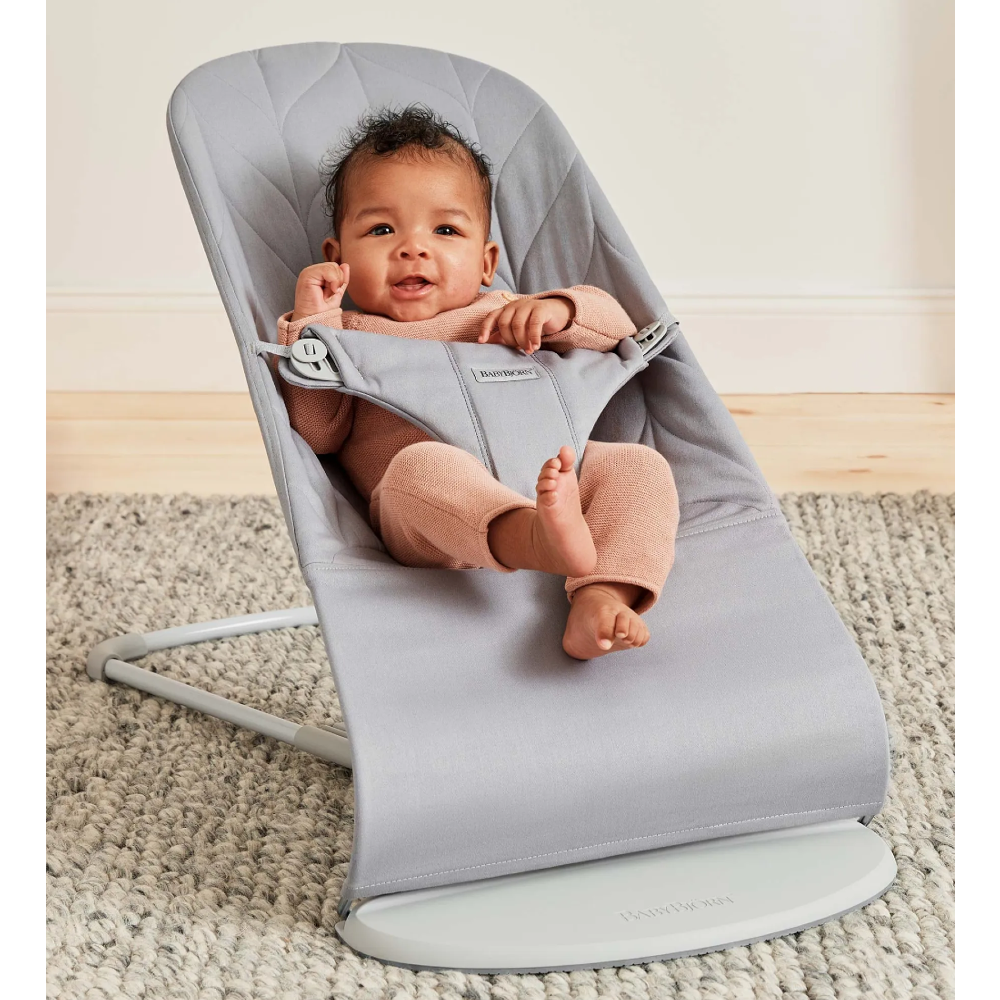 Bouncer Bliss - Woven Petal Quilt - Light Grey