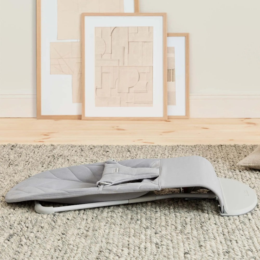 Bouncer Bliss - Woven Petal Quilt - Light Grey