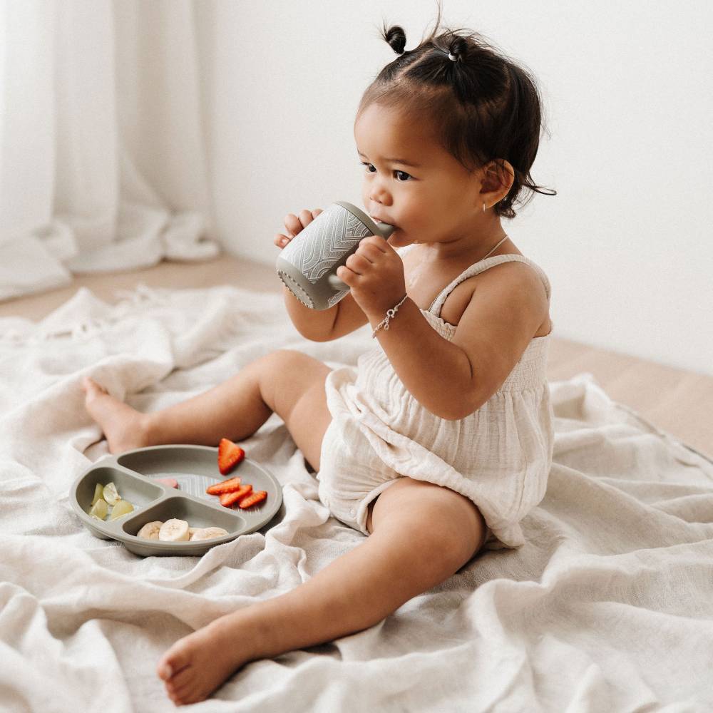 Feeding Essentials Set - Khaki