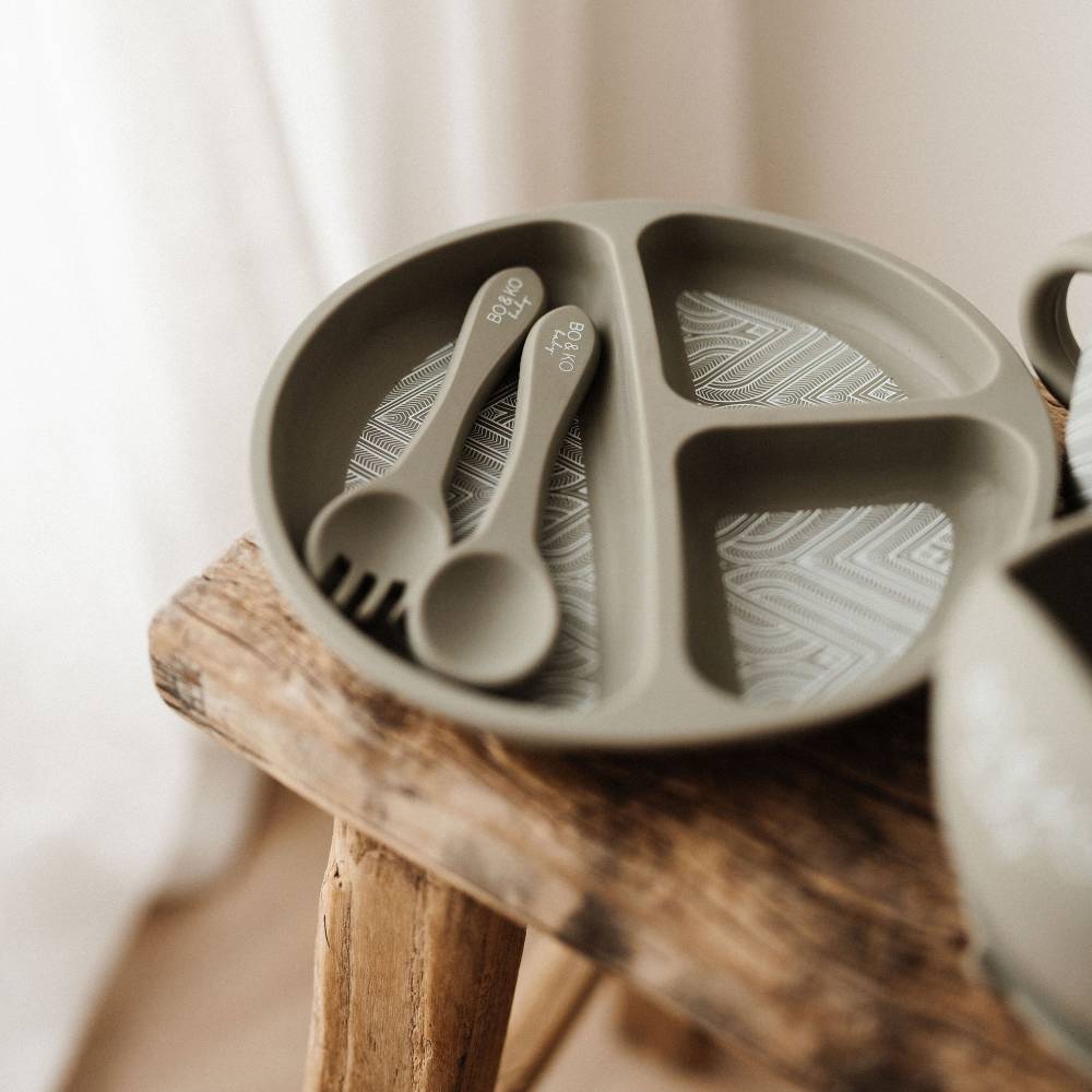 Feeding Essentials Set - Khaki