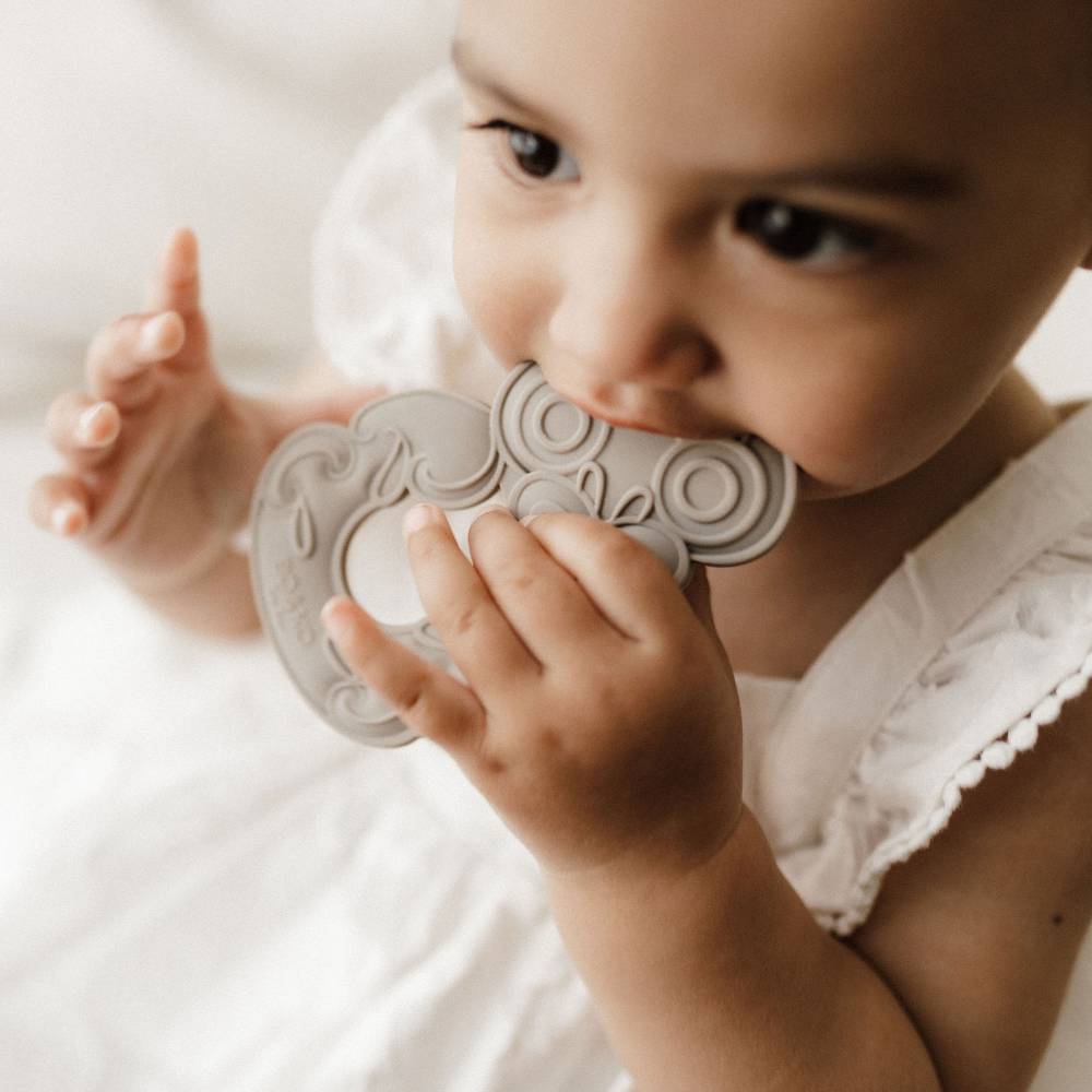 Tiki Teether - Olive