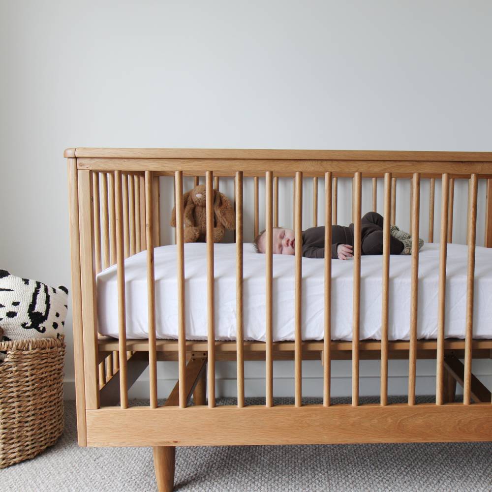 George Cot - Natural Oak