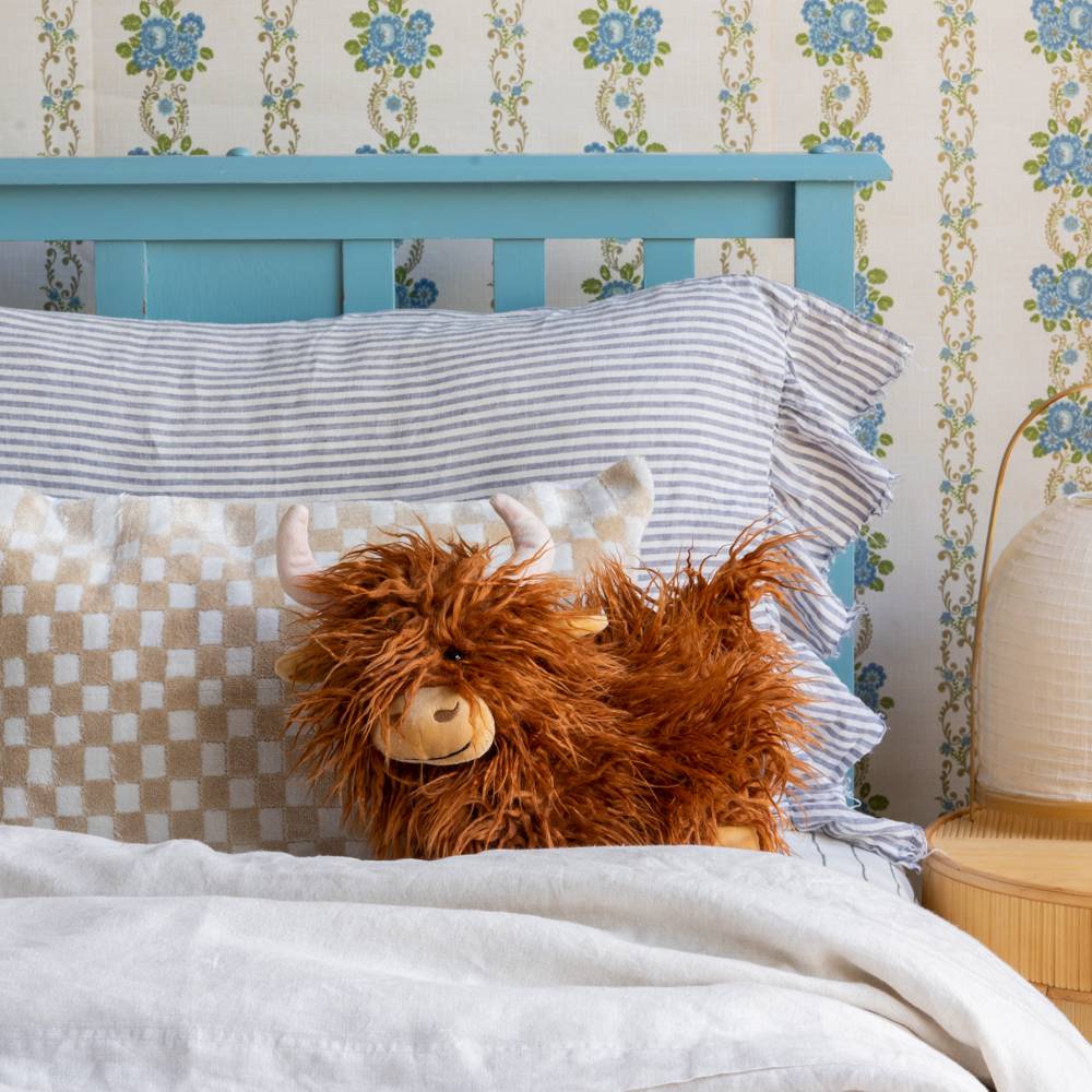 Heidi the Highland Cow - Rust