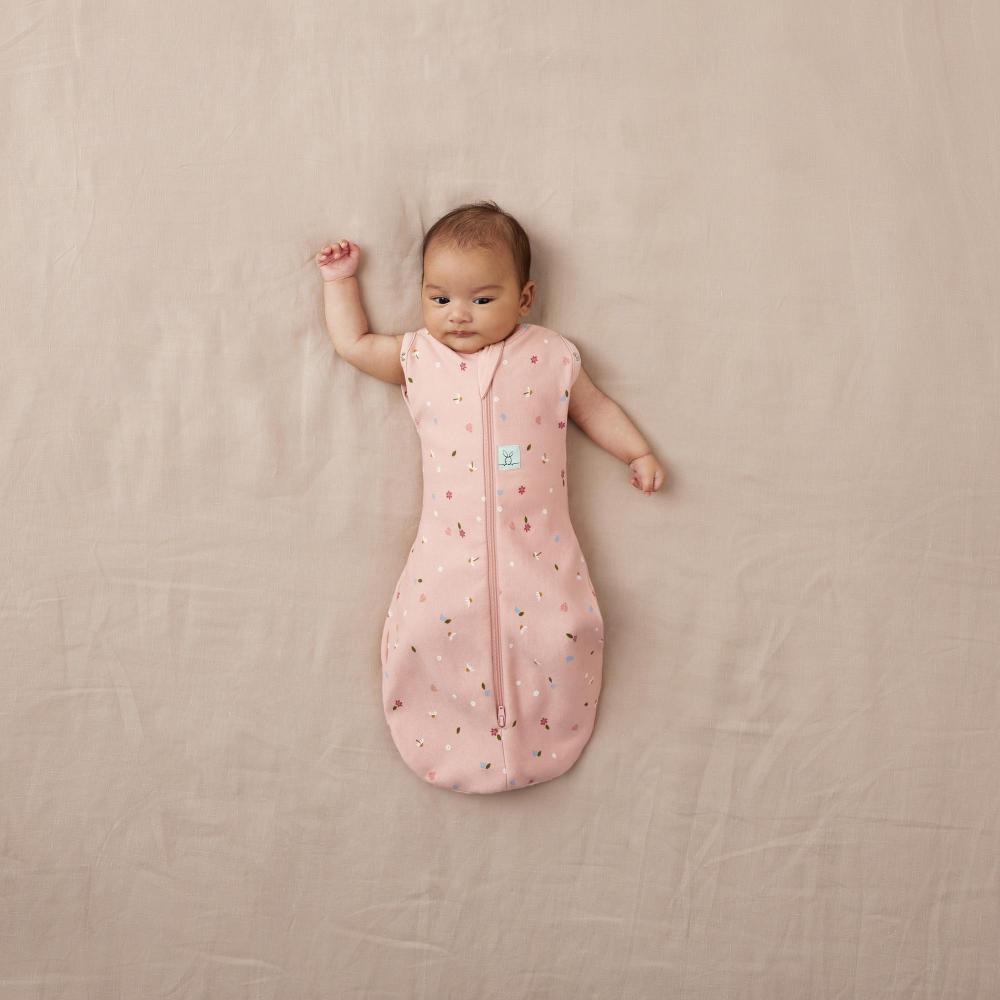 0.2 tog Cocoon Swaddle Bag - Daisies