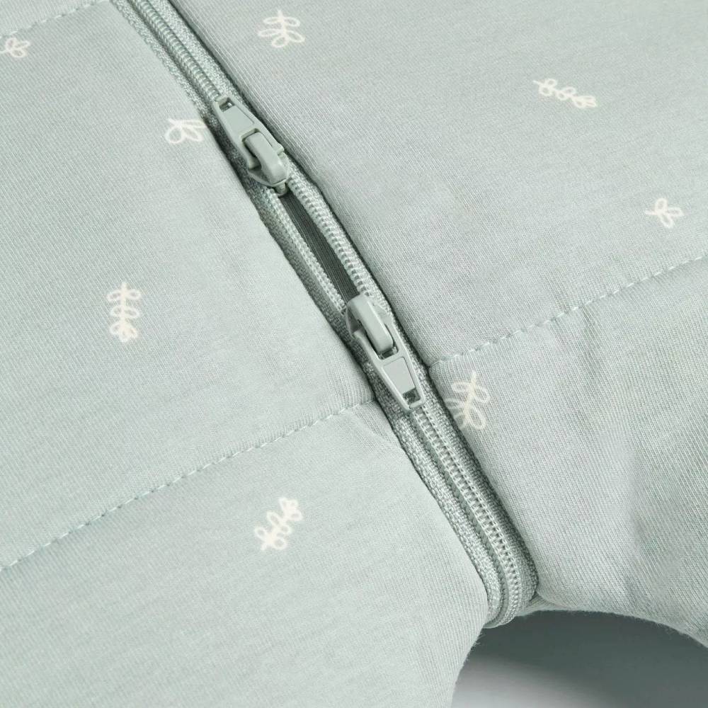 3.5 tog Winter Sleep Onesie - Daisies