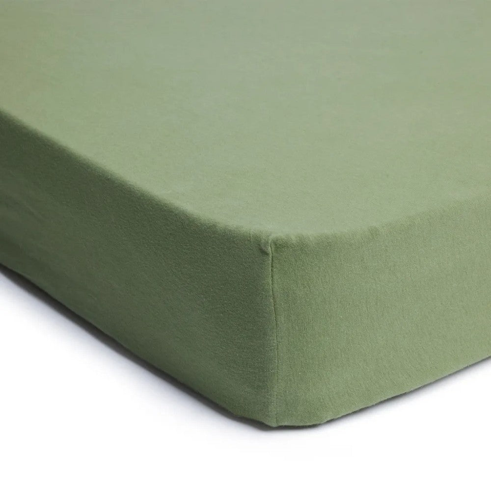 Fitted Sheet - Moss on a mattress on a white background