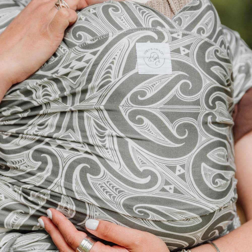 Okooko Pepi Wrap Carrier - Hina (Grey/White)