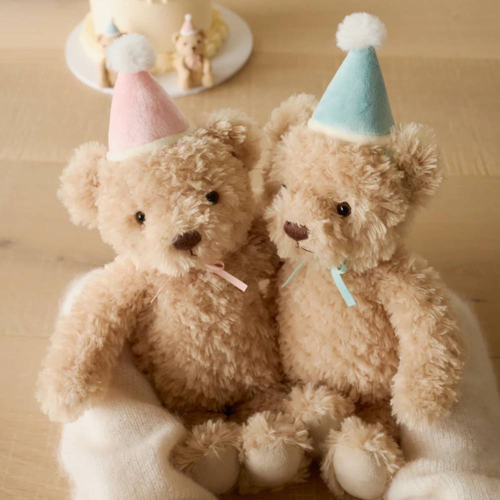 Snuggle Bunnies - Birthday Arthur - Sky