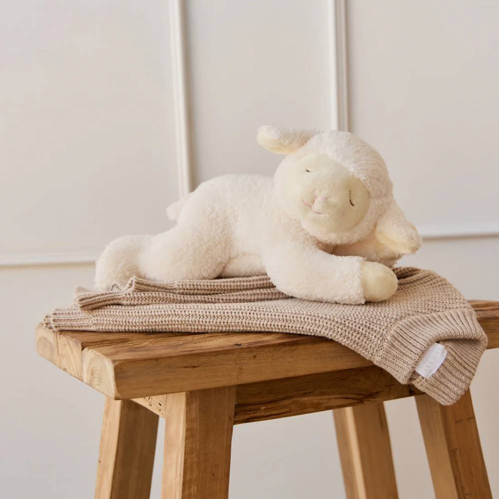 Snuggle Bunnies - Lambie