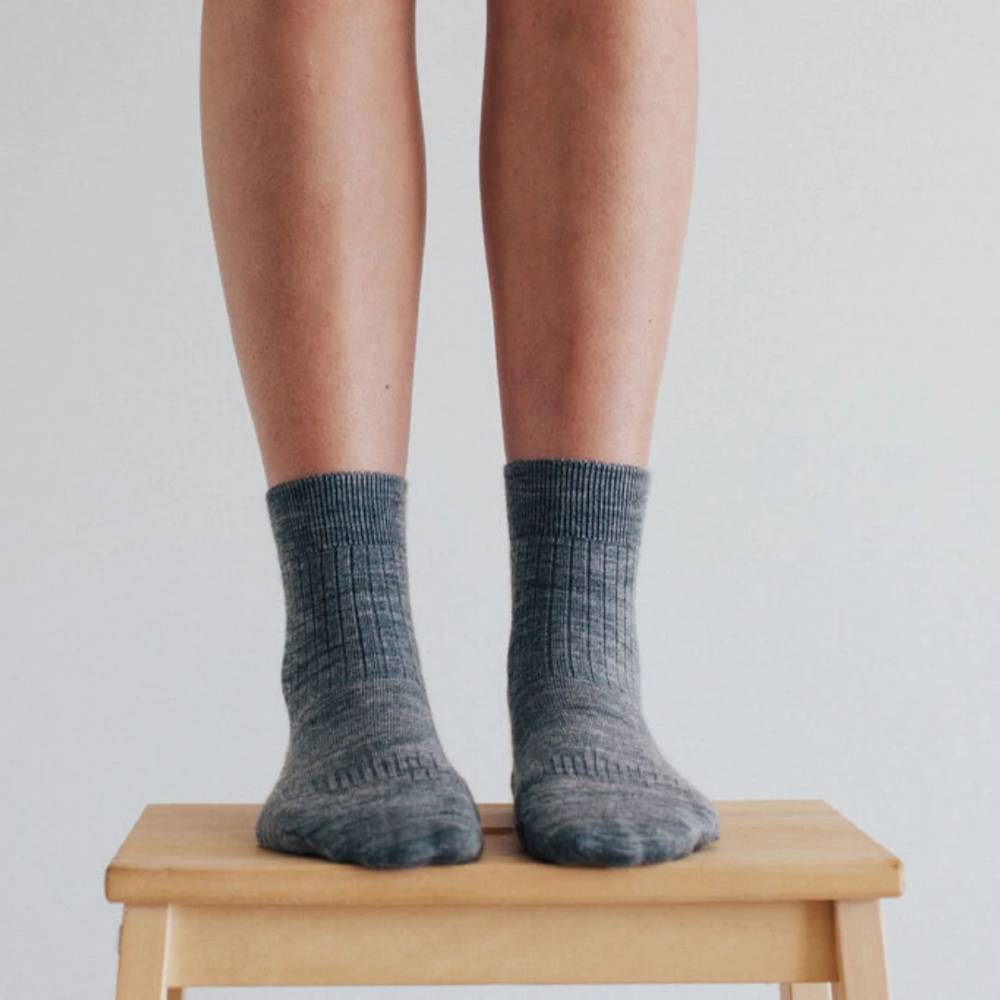 Womens Crew Merino Socks - Rib - Grey