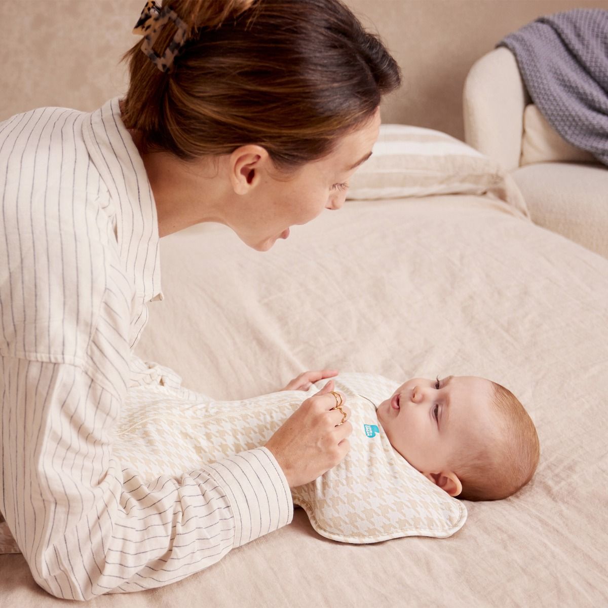 1.0 tog Swaddle Up Original - Houndstooth
