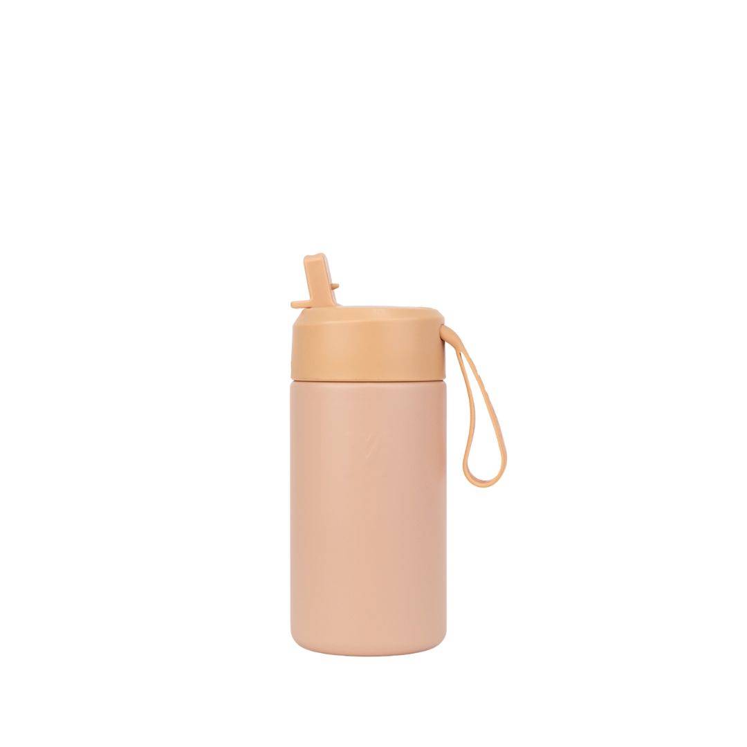 Dune brown fusion sipper bottle on a white background. 