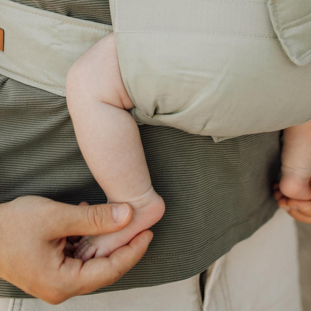 Breeze Baby Carrier - Pistachio