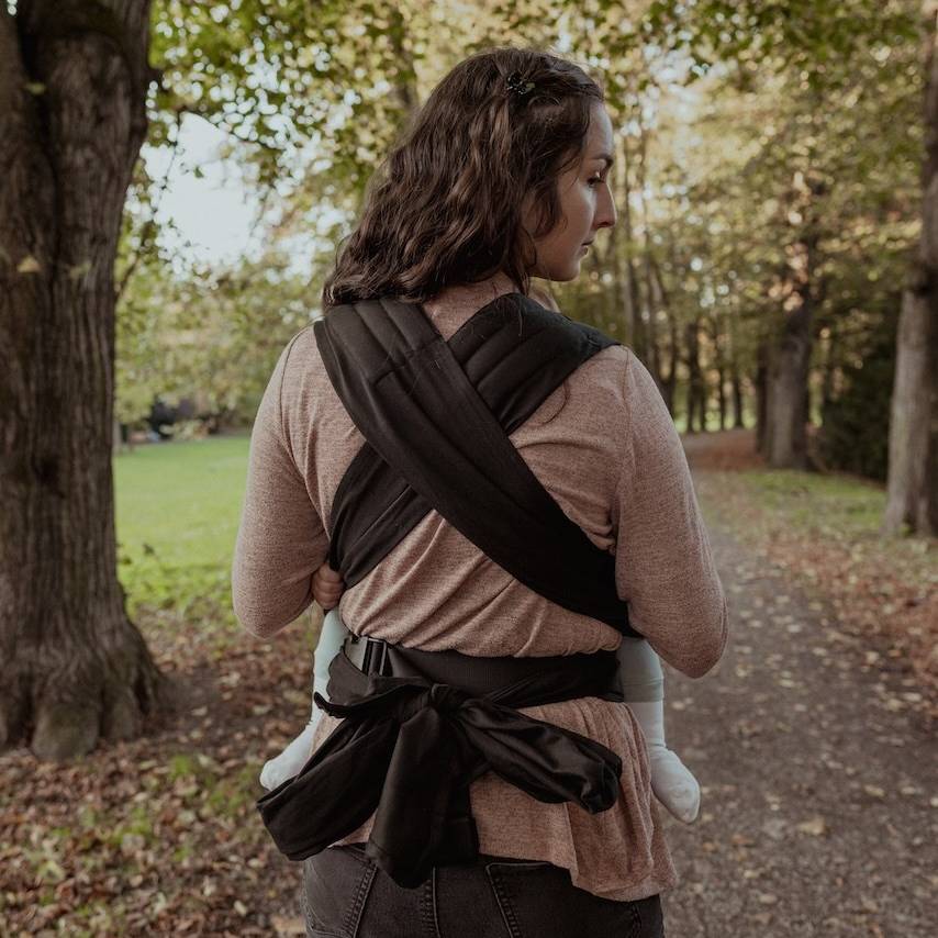 Half Buckle Carrier - Raven