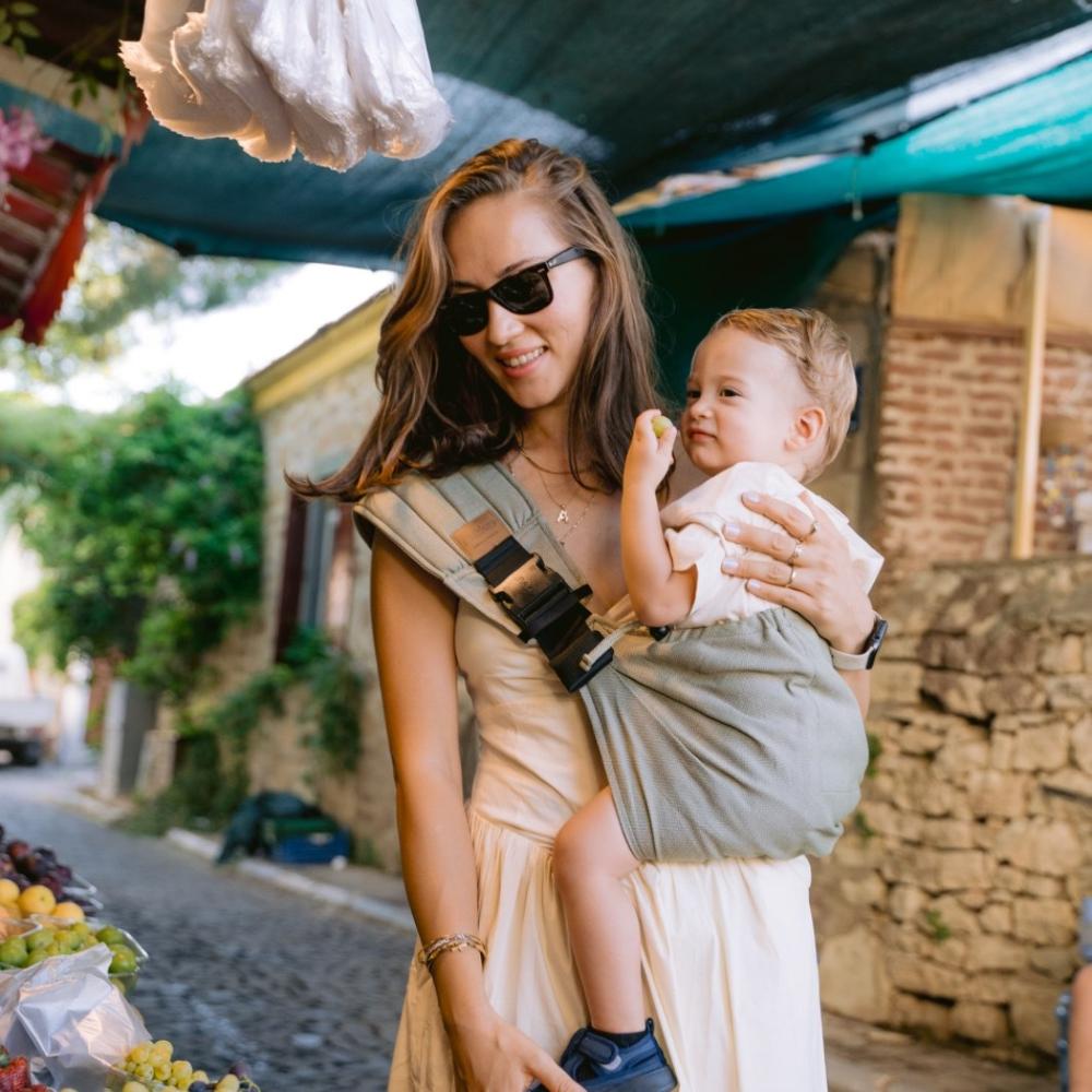 Up & Down Hip Carrier - Moss