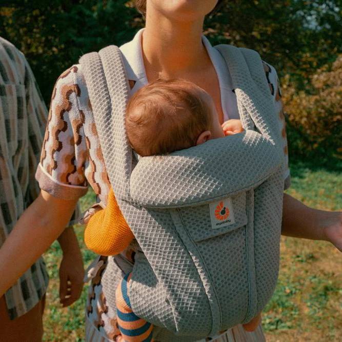 Omni Deluxe All-in-One Baby Carrier - Midnight Blue Mesh