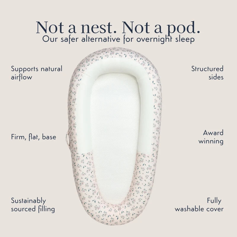 Sleep Tight Baby Bed - Daisy Dreams