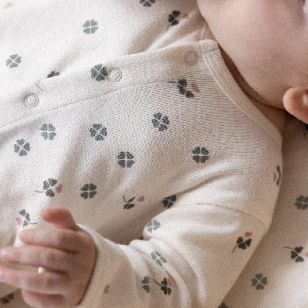 Cotton Stretch and Grow - Lucky Print