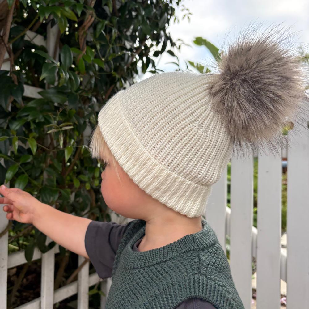 Merino Knit Pompom Beanie - Natural
