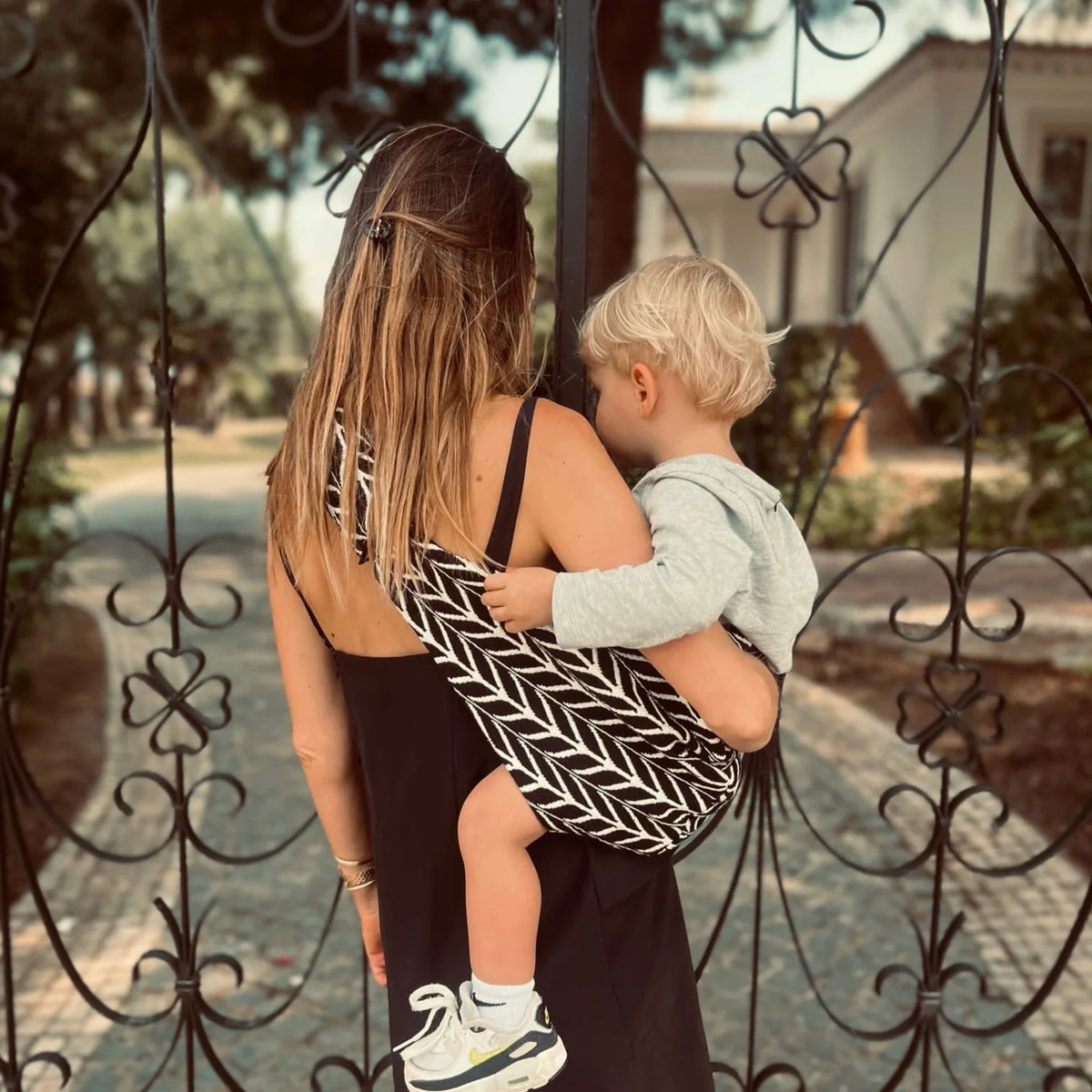 Toddler Carrier - Jacquard - Feathers